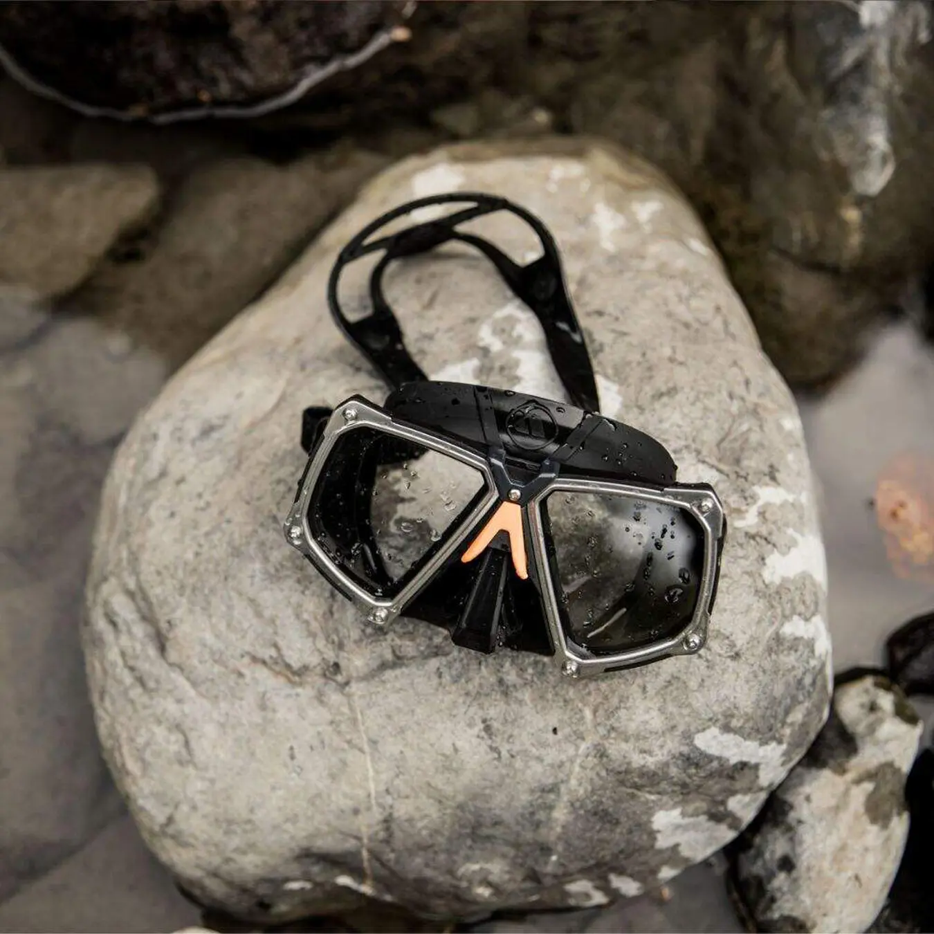 apeks-maske-vx2-lifestyle Apeks VX2 Tauchmaske schwarz mit Pure Clear Glas