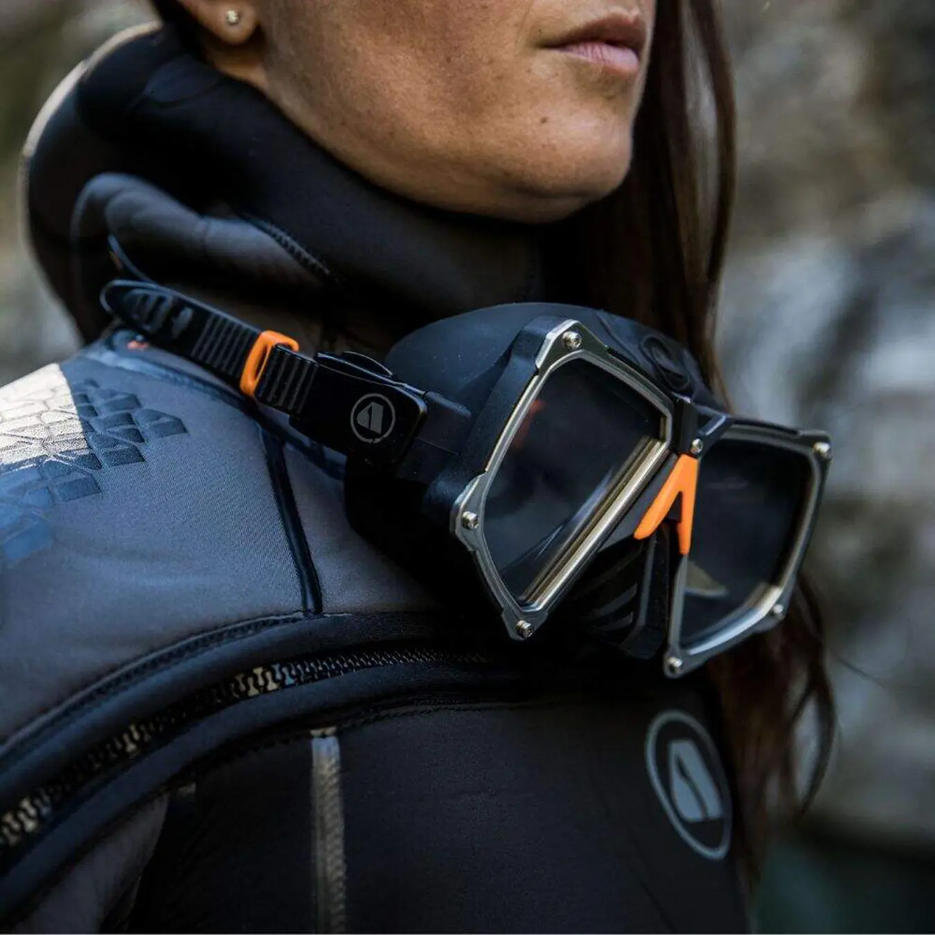 apeks-maske-vx2-schwarz-orange-taucher Apeks VX2 Tauchmaske schwarz mit Pure Clear Glas